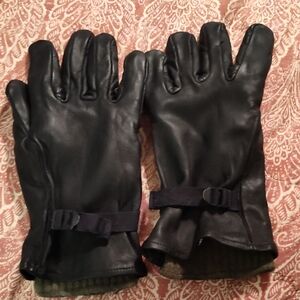Vintage cattle hide Steinberg Brothers size 4 Black Leather Gloves